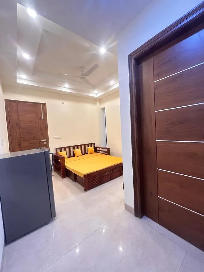 *** Hotel Lime Tree Service Apartment - Medanta Medicity, Gurgaon Indie