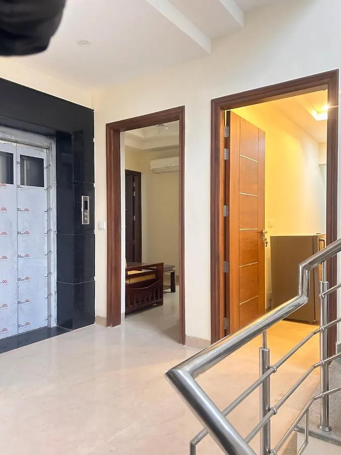 Lime Tree Service Apartment - Medanta Medicity, Gurgaon 3*,