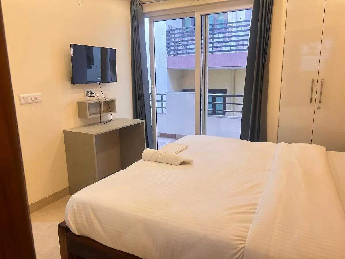 *** Hotel Lime Tree Service Apartment - Medanta Medicity, Gurgaon Indie
