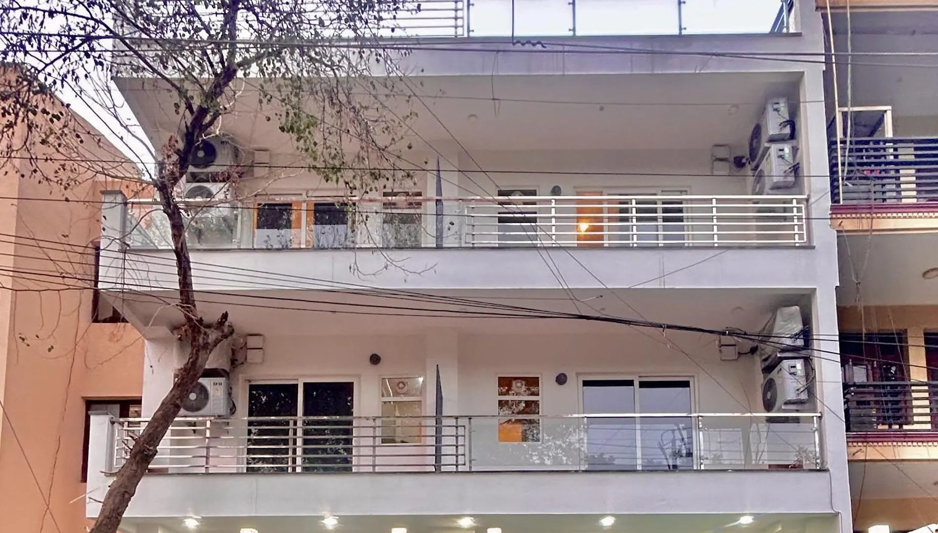 Hotel Lime Tree Service Apartment - Medanta Medicity, Gurgaon