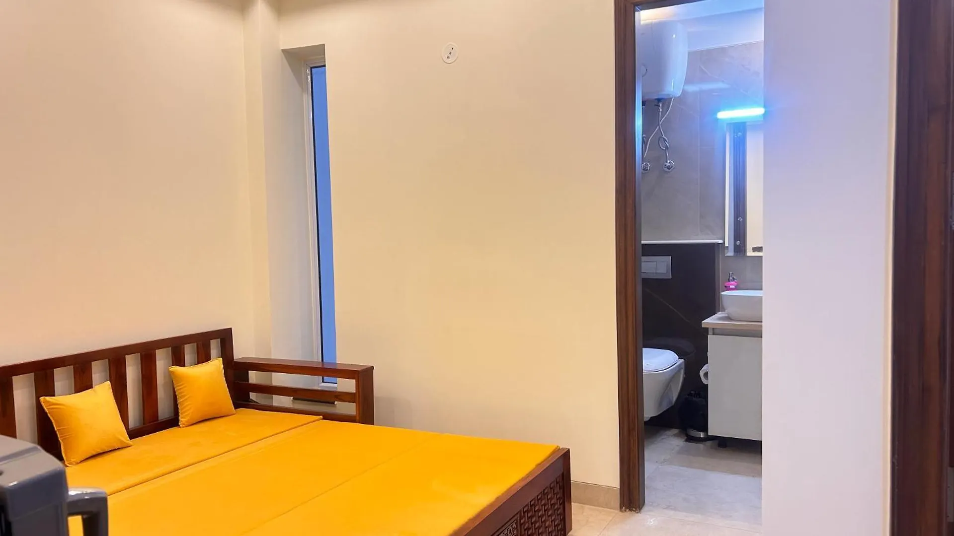 Lime Tree Service Apartment - Medanta Medicity, Gurgaon Indie