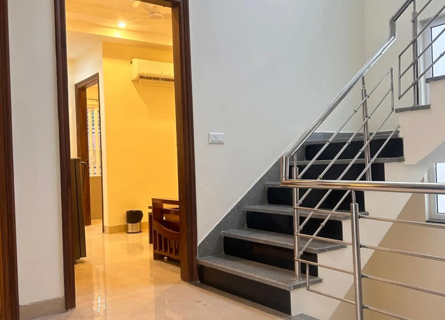 Hotel Lime Tree Service Apartment - Medanta Medicity, Gurgaon